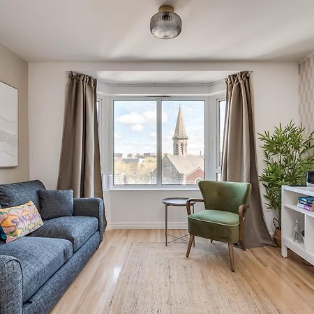 Central Belfast Apartments Queen'S Hideaway Exteriör bild
