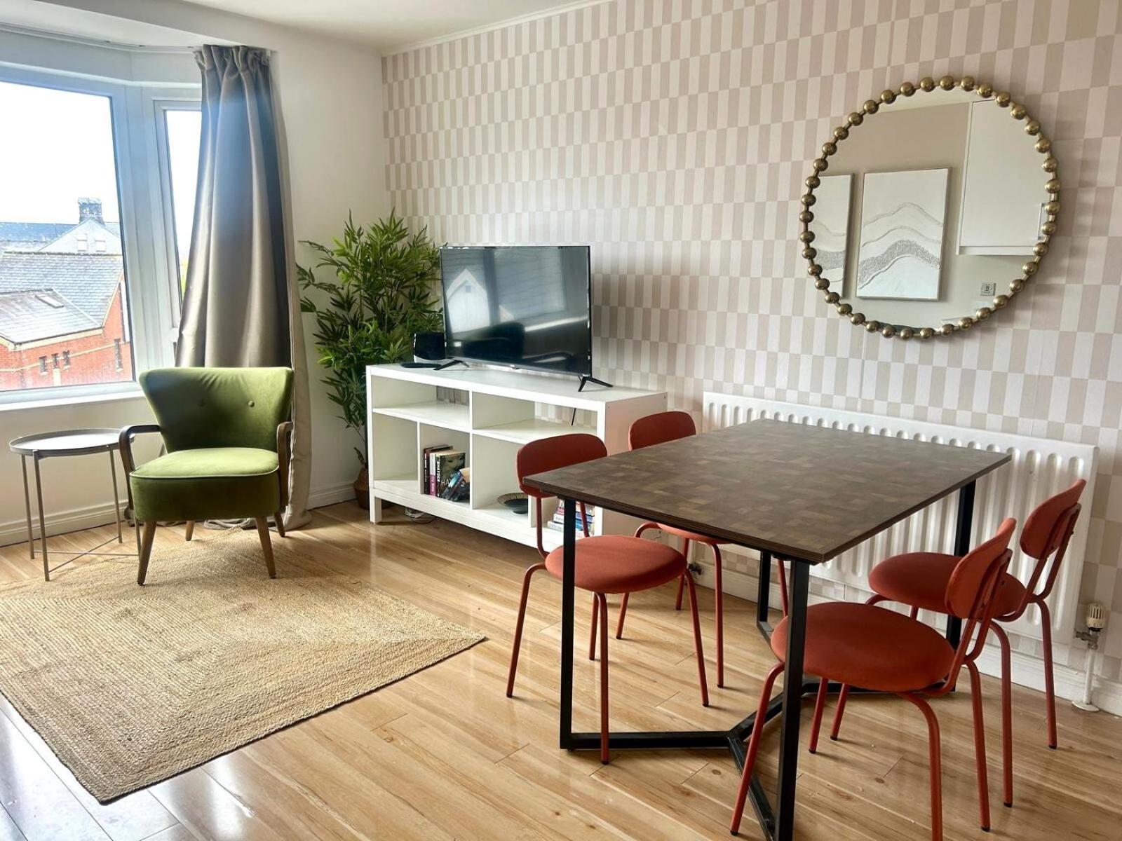Central Belfast Apartments Queen'S Hideaway Exteriör bild